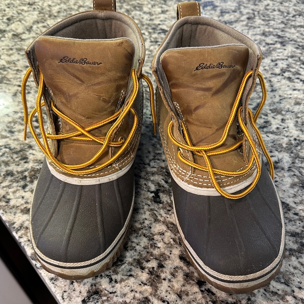 Eddie Bauer women Tan and Black Duck Boots